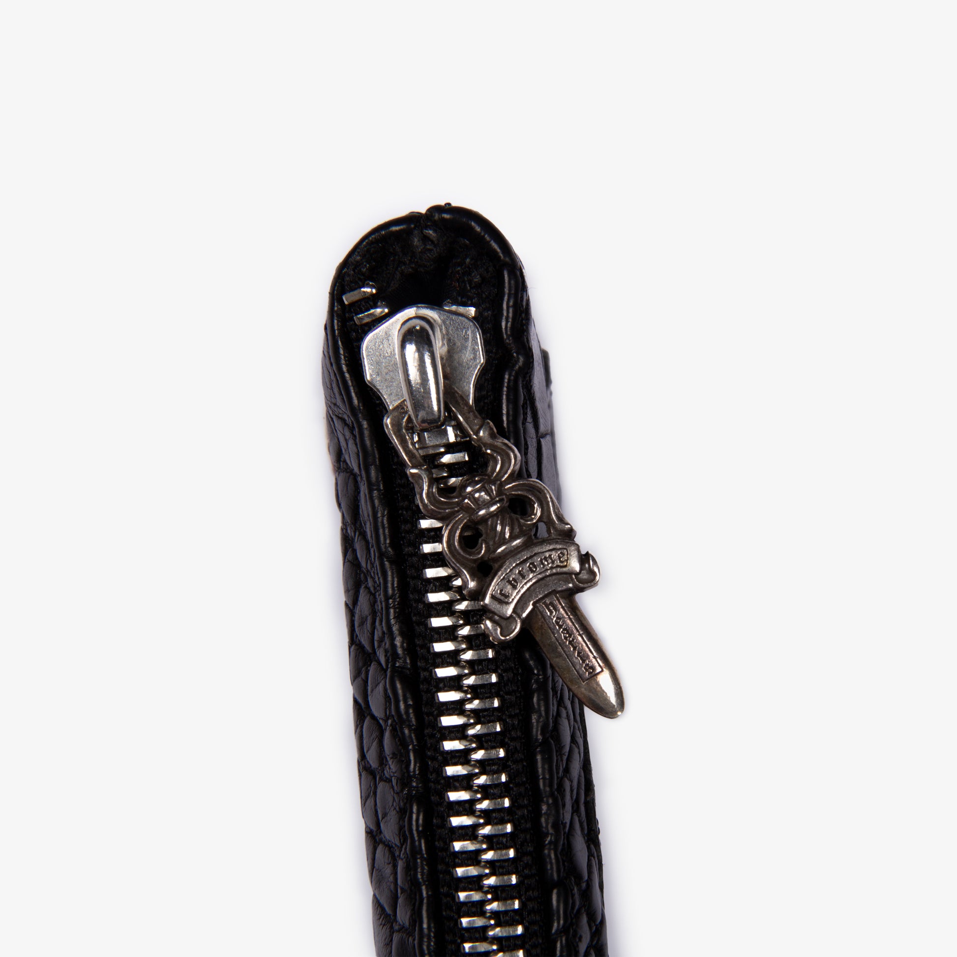 BLACK ALLIGATOR CROSS PATCH ZIP WALLET