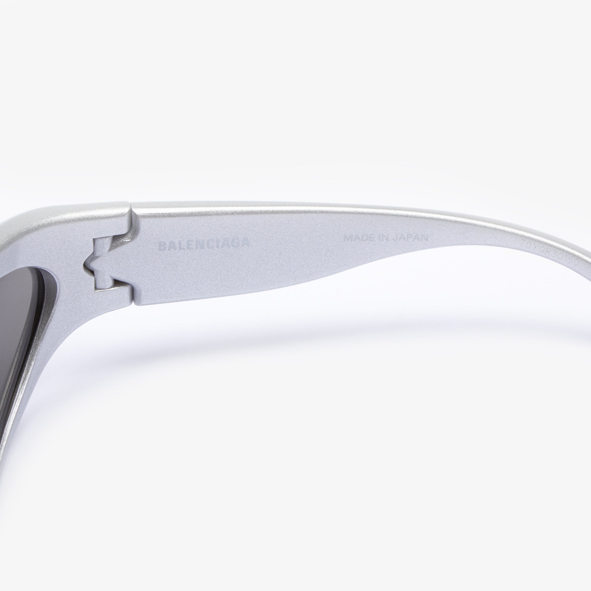 SILVER SWIFT OVAL SUNGLASSES