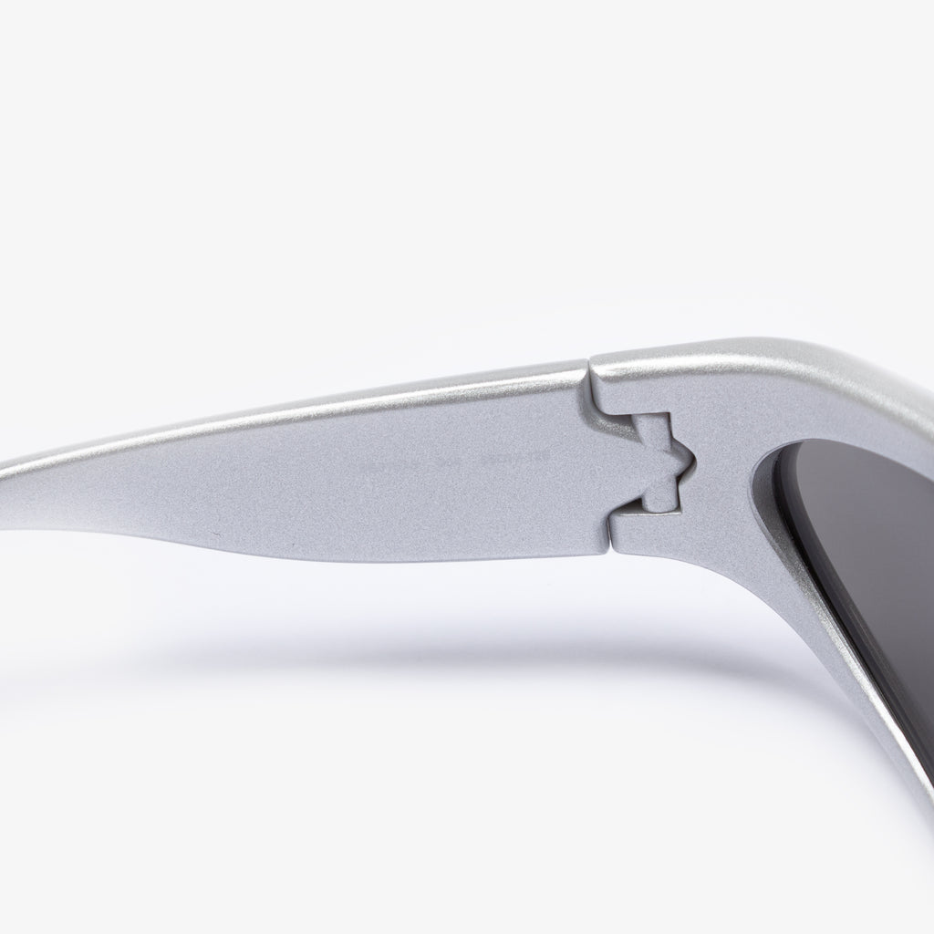 SILVER SWIFT OVAL SUNGLASSES