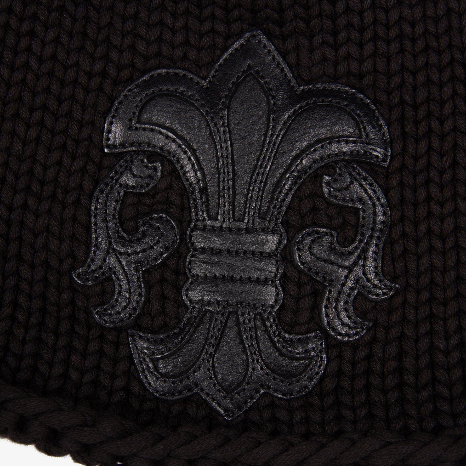 LEATHER FLEUR PATCH KNIT BEANIE
