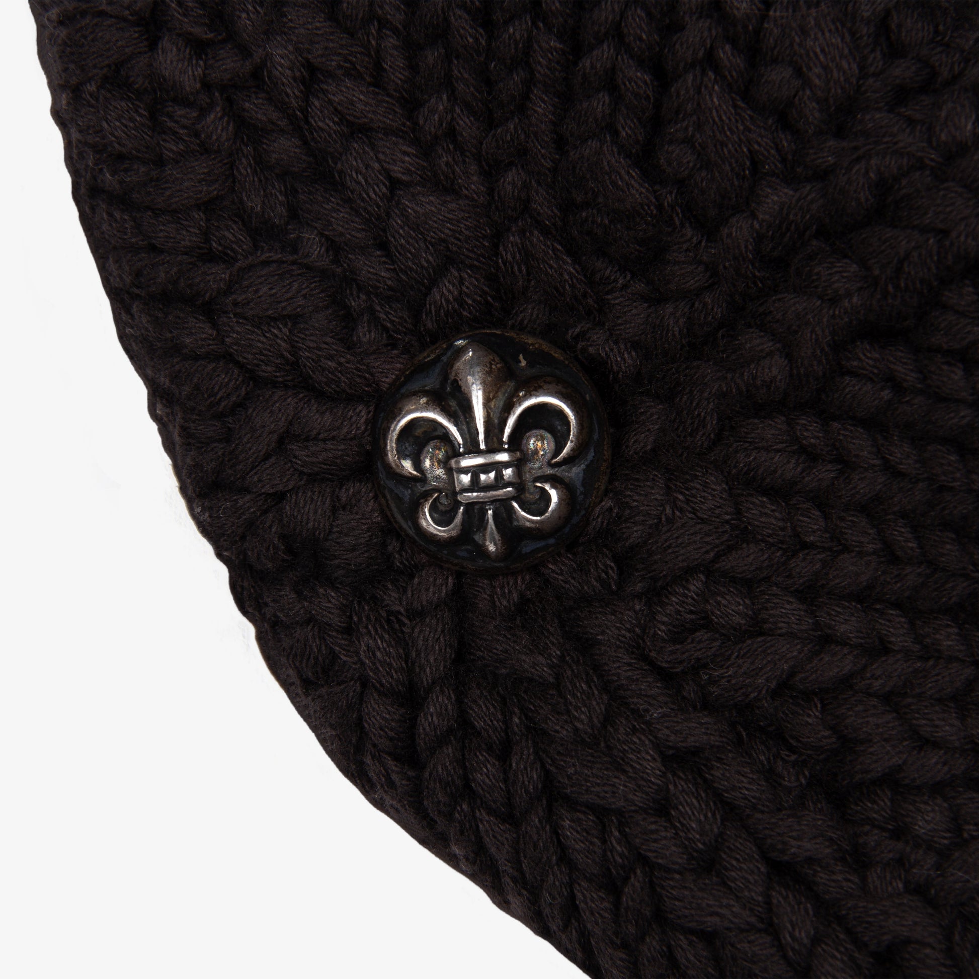 LEATHER FLEUR PATCH KNIT BEANIE