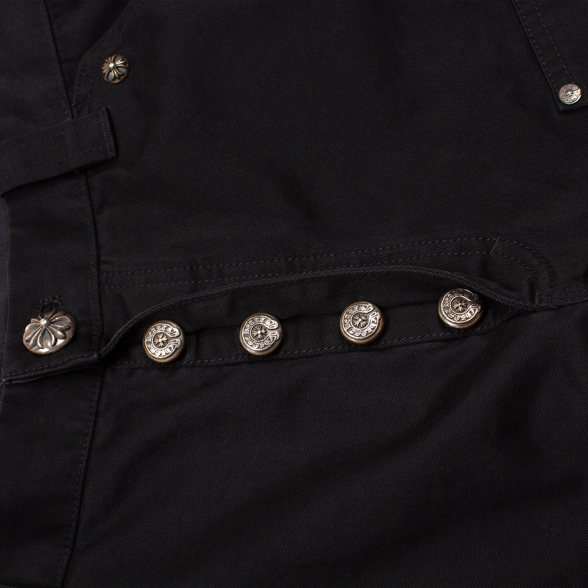 BLACK CARPENTER SHORT