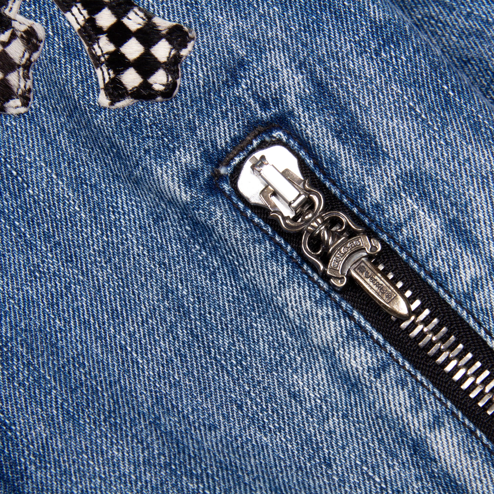 SHEARLING LINED CROSS PATCH TRUCKER JACKET (1/1)