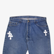 Load image into Gallery viewer, WHITE CROSS PATCH DENIM