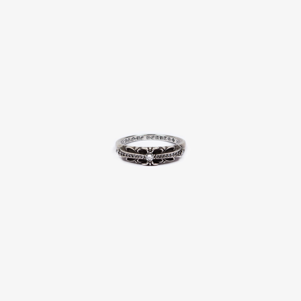DIAMOND BABY FLORAL RING