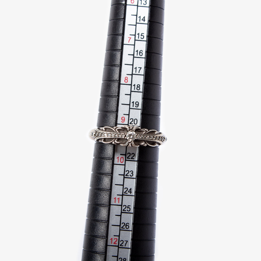 DIAMOND BABY FLORAL RING