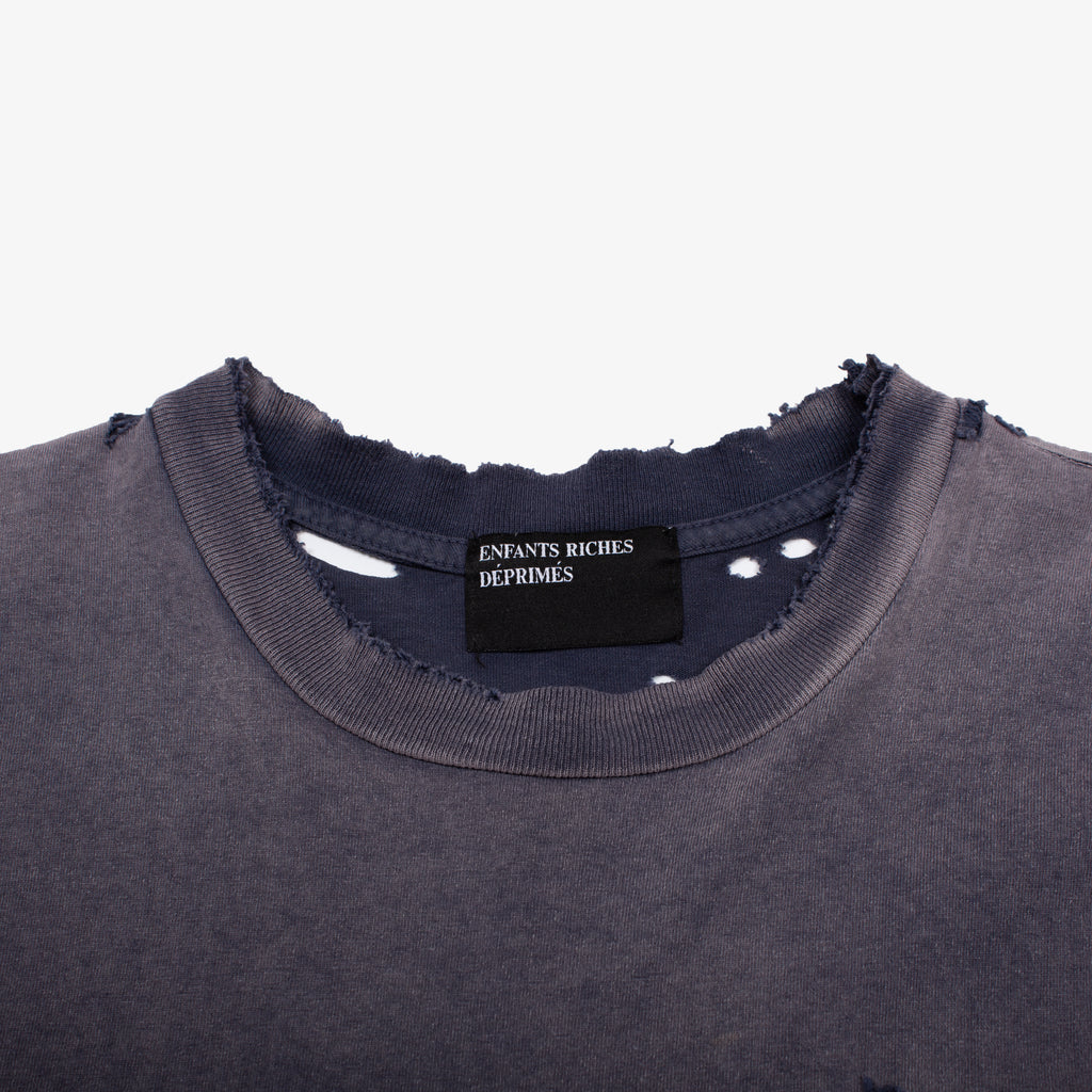 DISTRESSED POCKET TEE