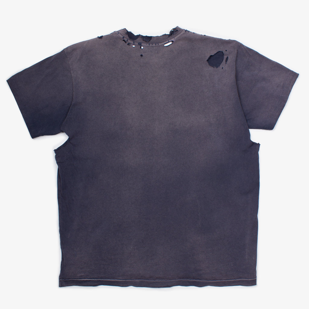 DISTRESSED POCKET TEE