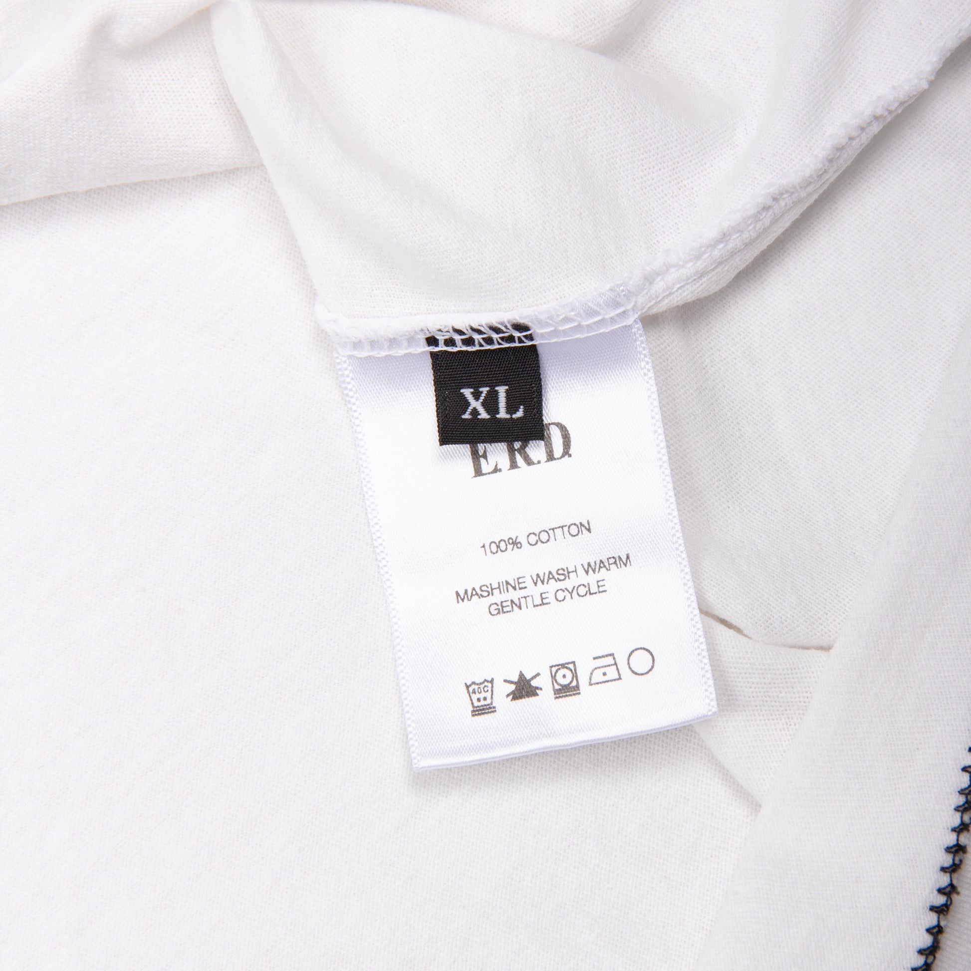 ASSEMBLAGE QUEEN ELIZABETH TEE