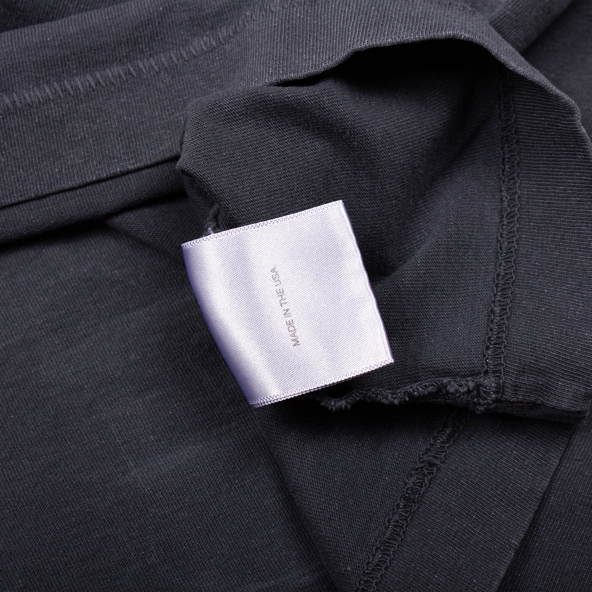 UN SECRET LONG SLEEVE TEE