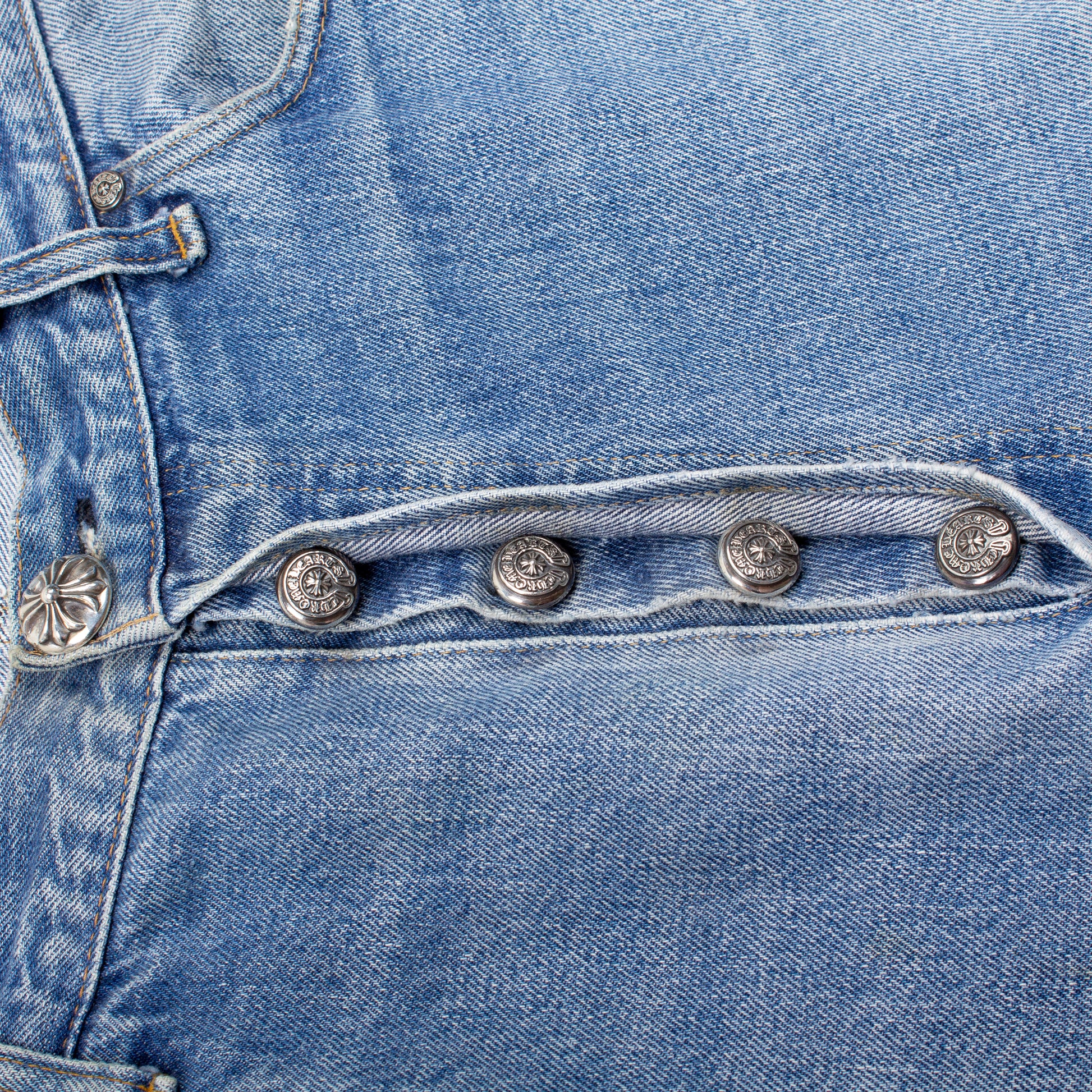 BLUE CROSS PATCH DENIM