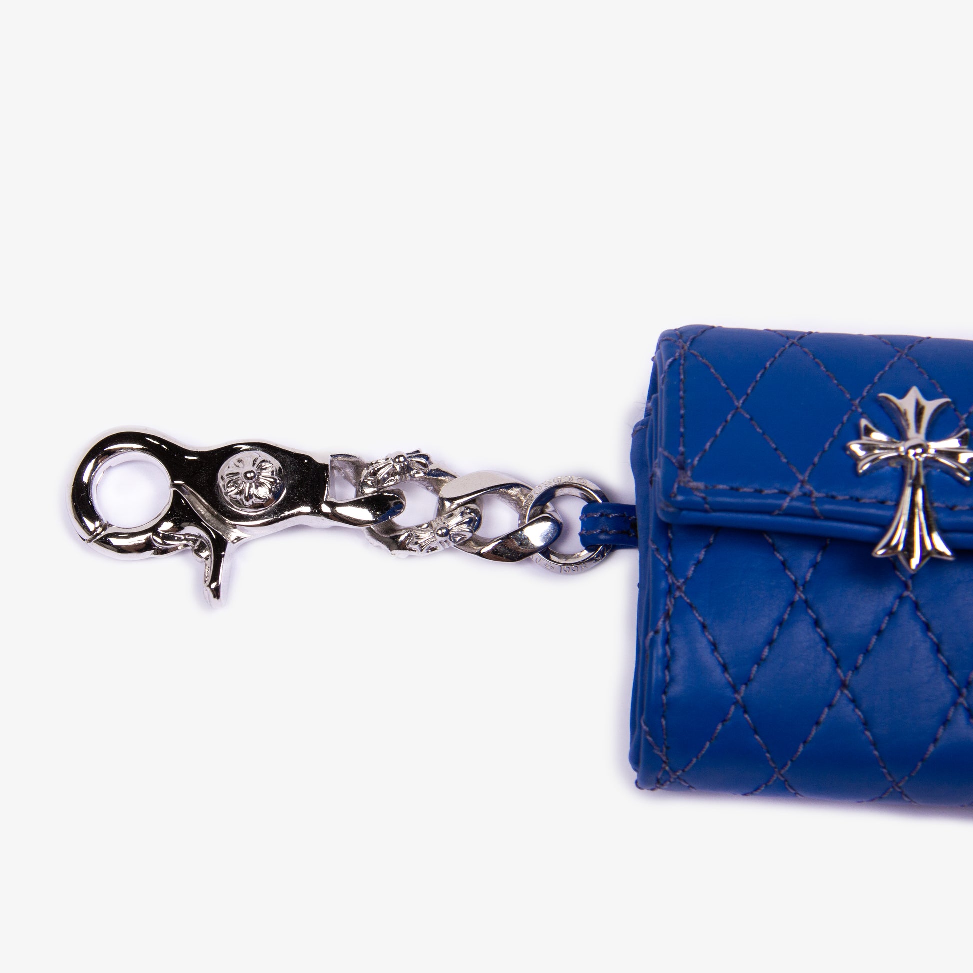 BLUE LONDON EXCLUSIVE QUILTED AIRPOD CASE