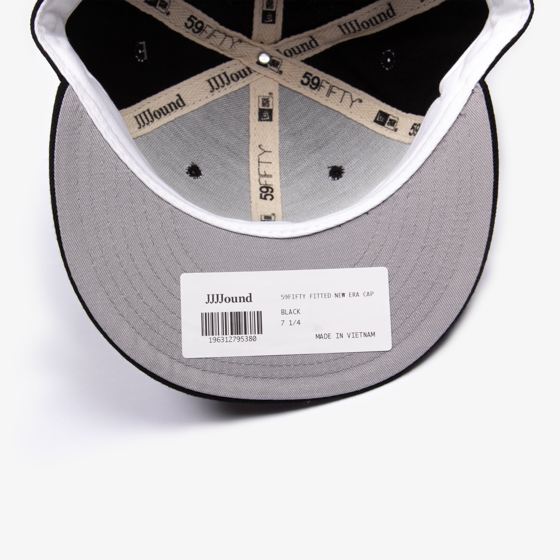 x NEW ERA FITTED HAT