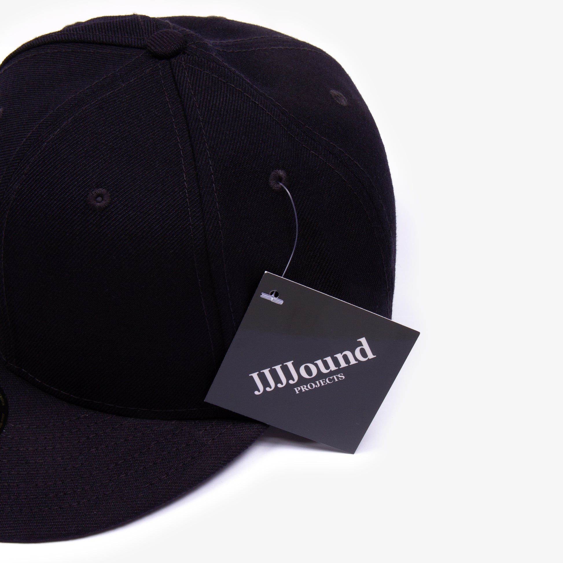 x NEW ERA FITTED HAT