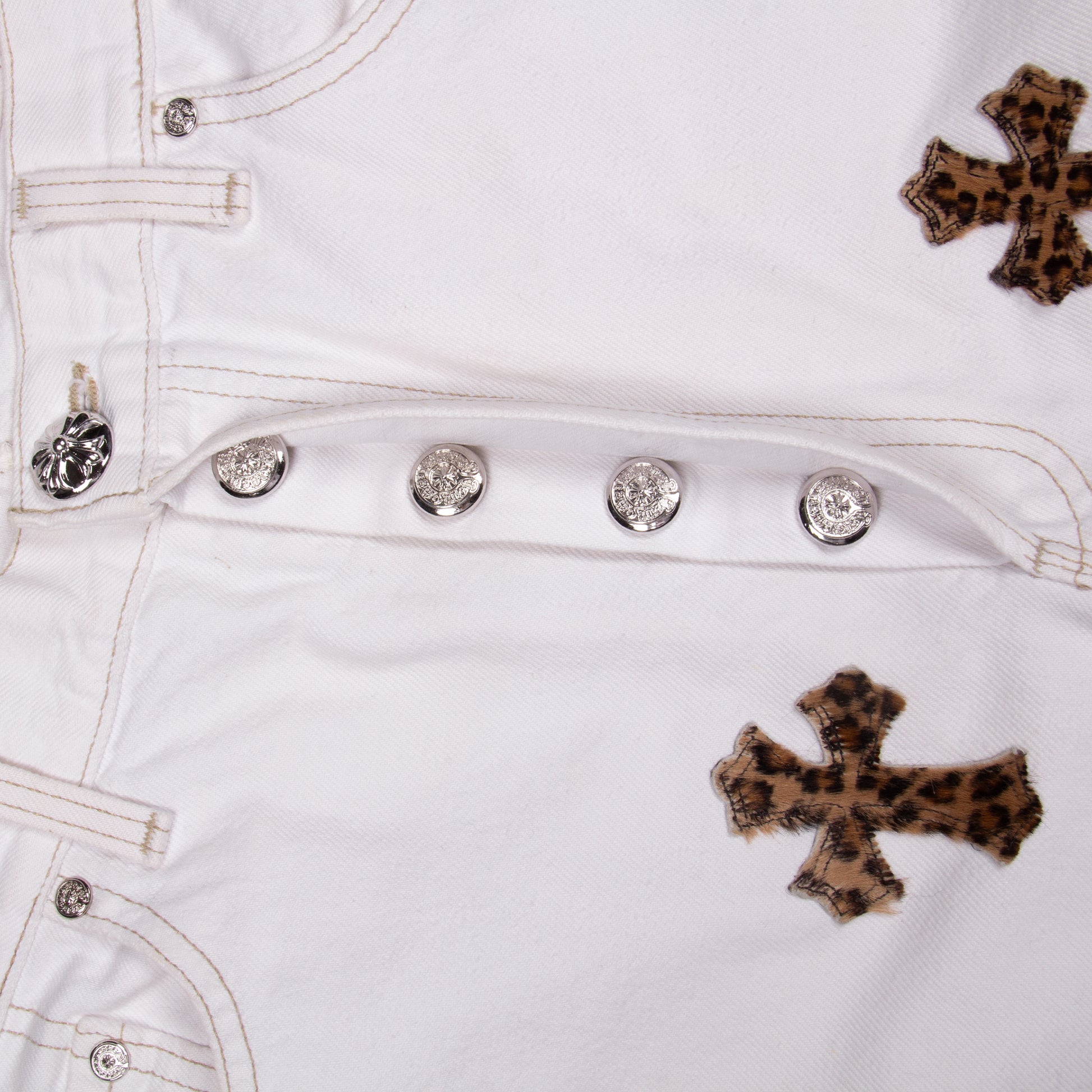 CLASSIC LEOPARD CROSS PATCH DENIM