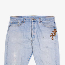 Load image into Gallery viewer, LEOPARD CROSS PATCH DENIM