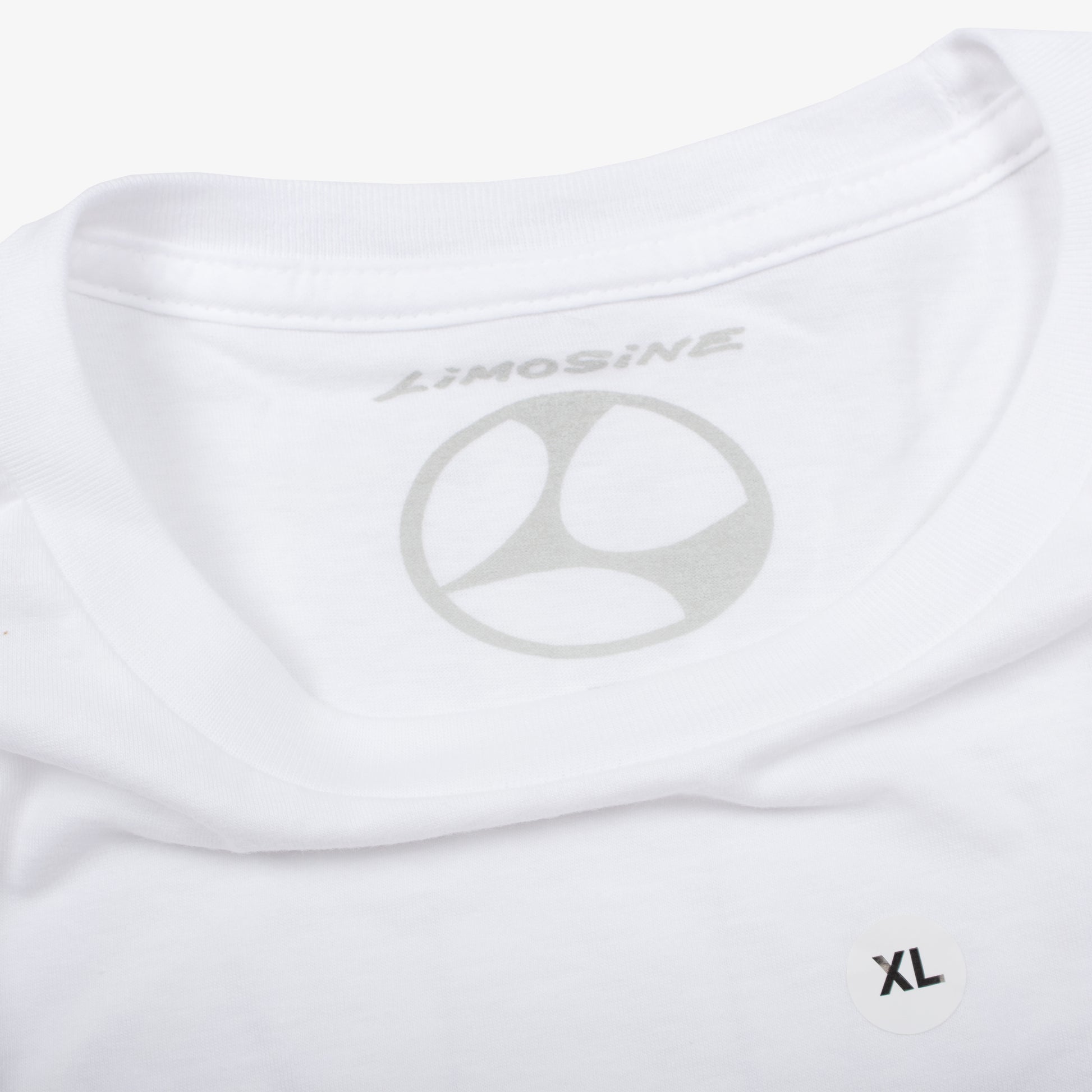 x LIMOSINE SKATEBOARDS CASPER TEE