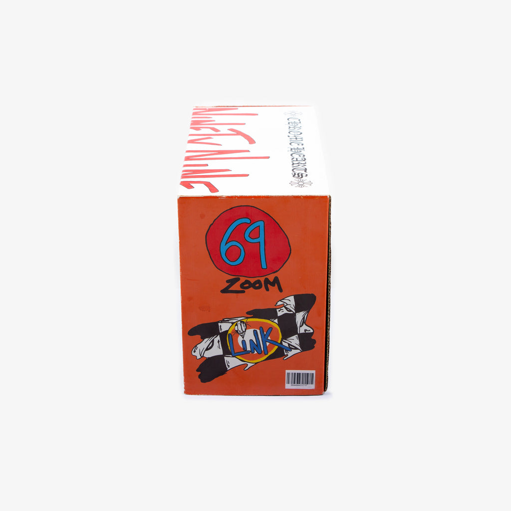 BLUE ULIE’N MATTY BOY SUNGLASSES AND MODEL CAR