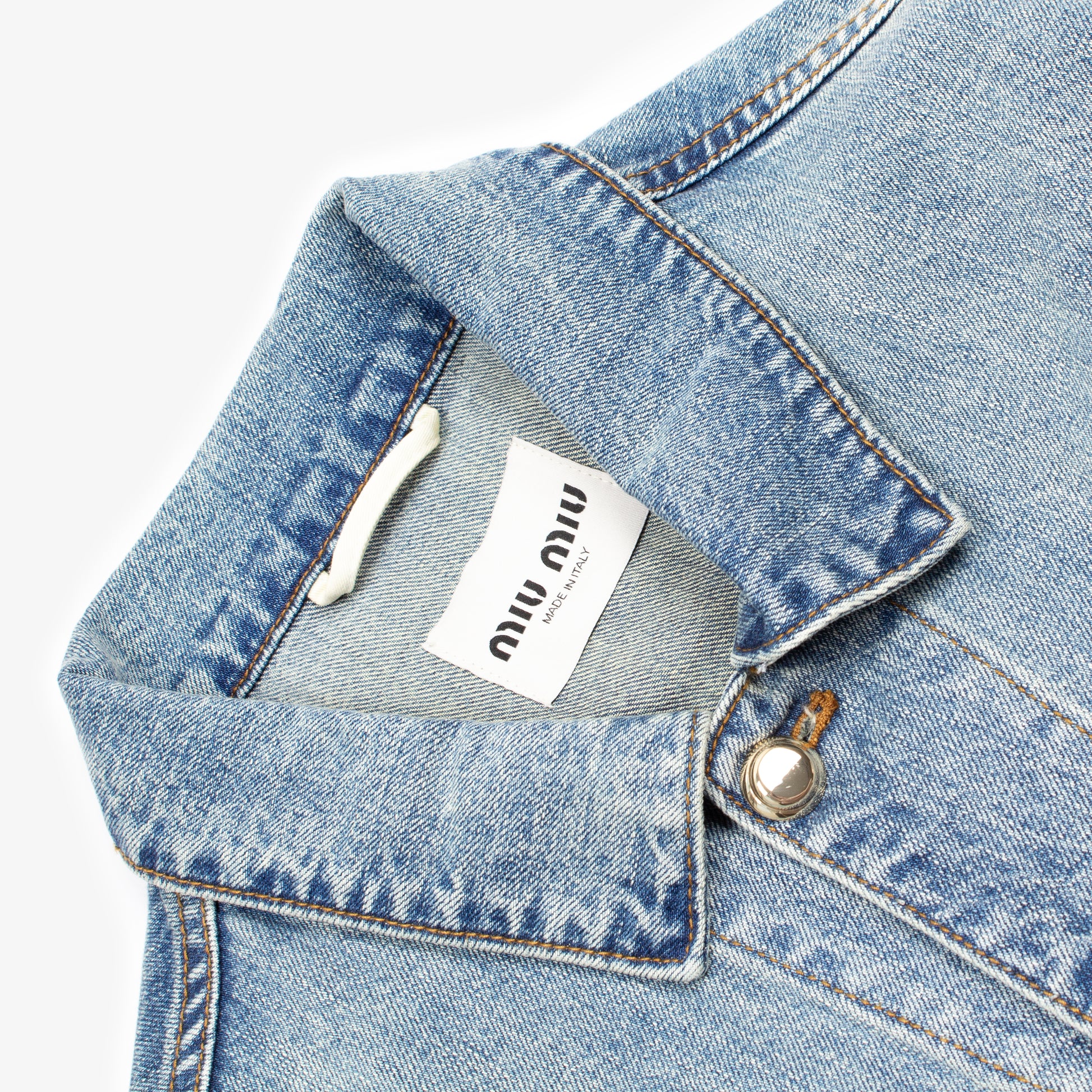 DENIM TRUCKER JACKET