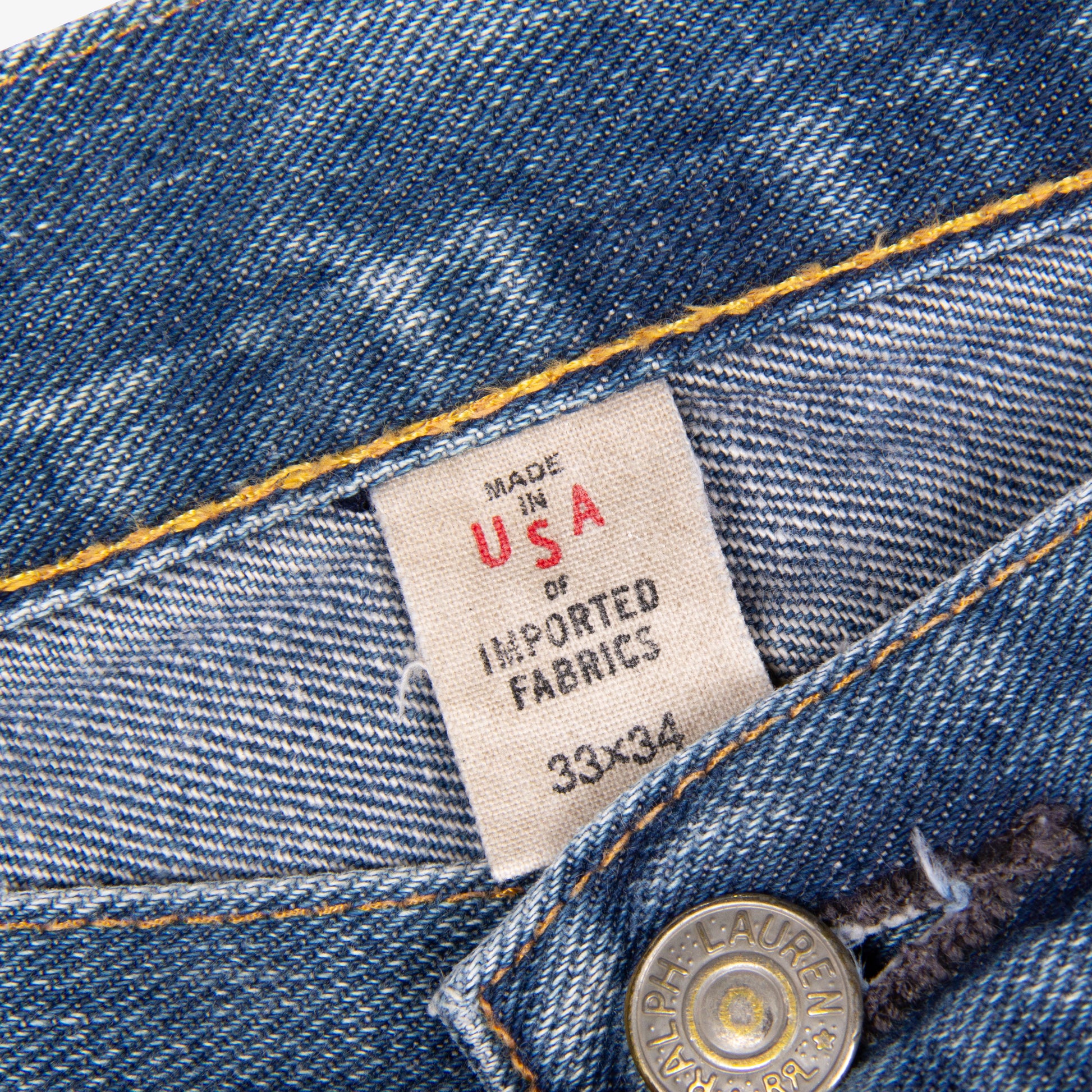 LIGHT WASH DISTRESSED DENIM