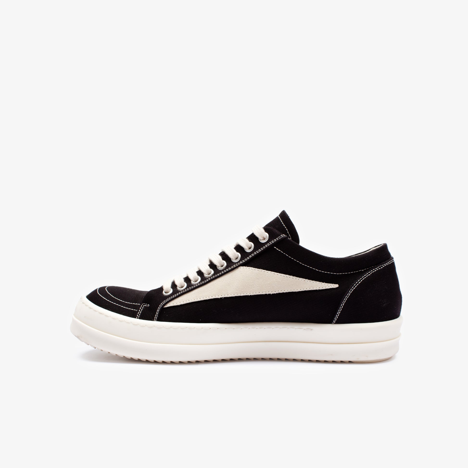 LOWTOP VINTAGE SNEAKERS