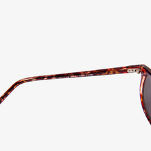 Load image into Gallery viewer, VINTAGE TORTOISE SUNGLASSES
