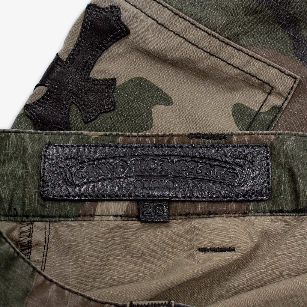 CROSS PATCH CAMO SKIRT