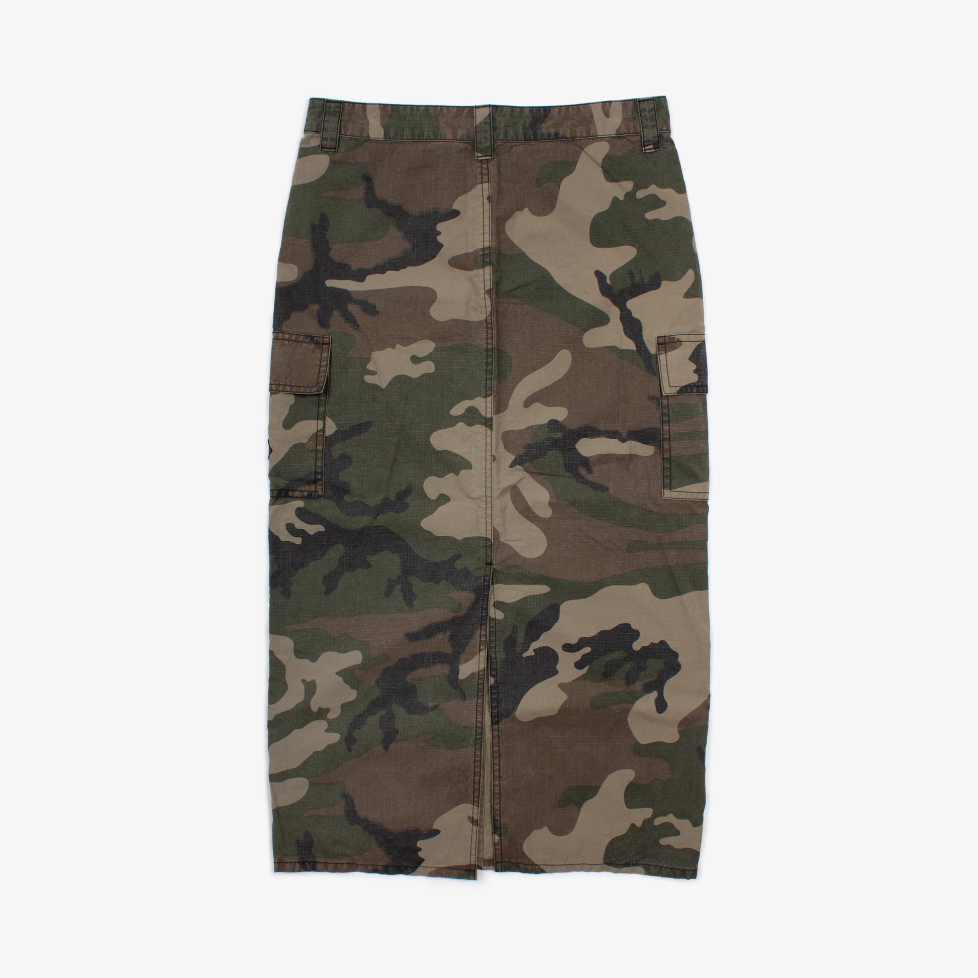 CROSS PATCH CAMO SKIRT