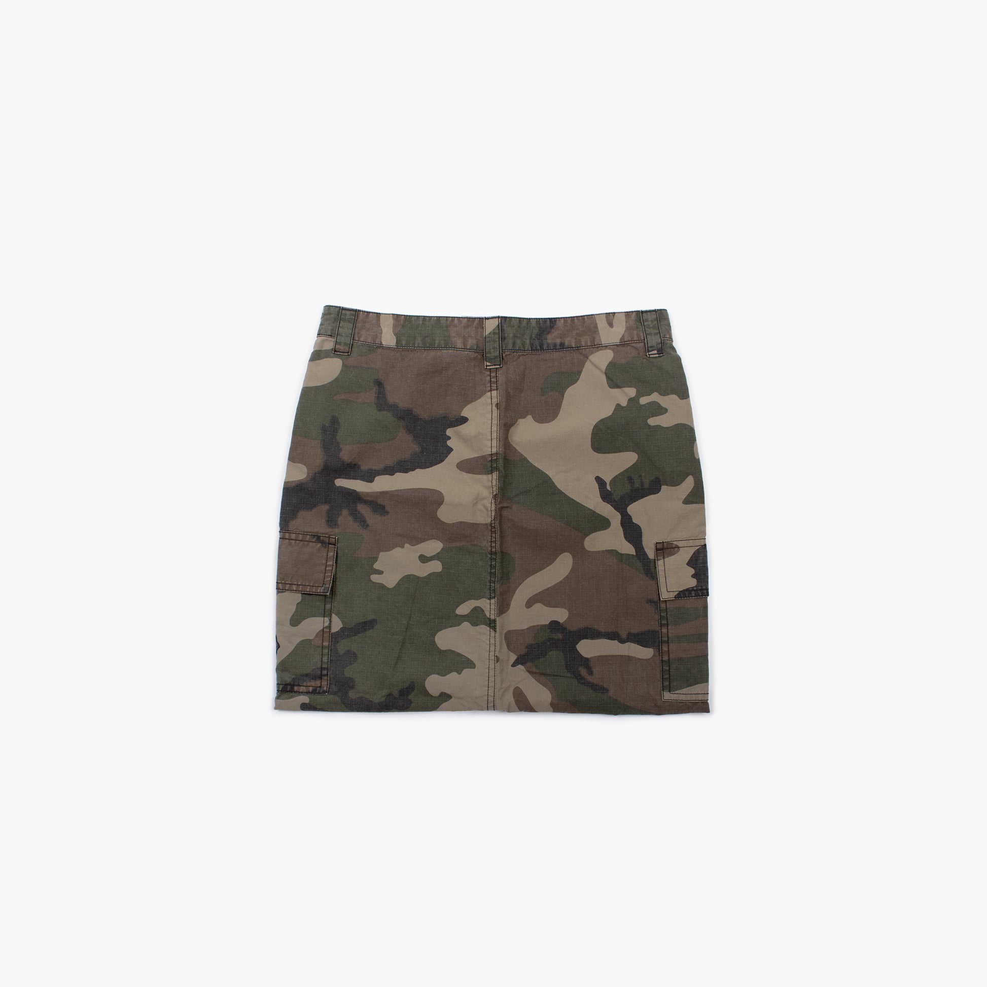 CROSS PATCH CAMO SKIRT