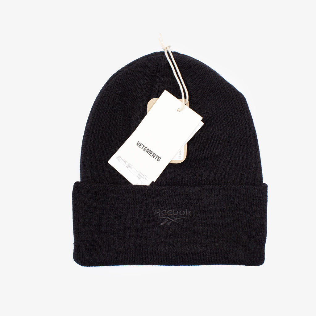 HAUTE COUTURE PARIS BEANIE