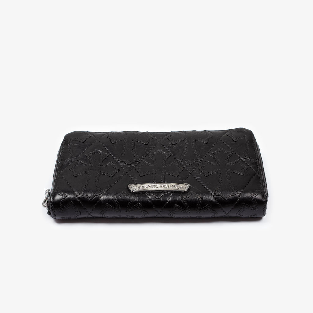 BLACK QUILTED CROSS PATCH ZIP WALLET