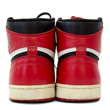 Load image into Gallery viewer, NIKE 1994 AIR JORDAN 1 CHICAGO