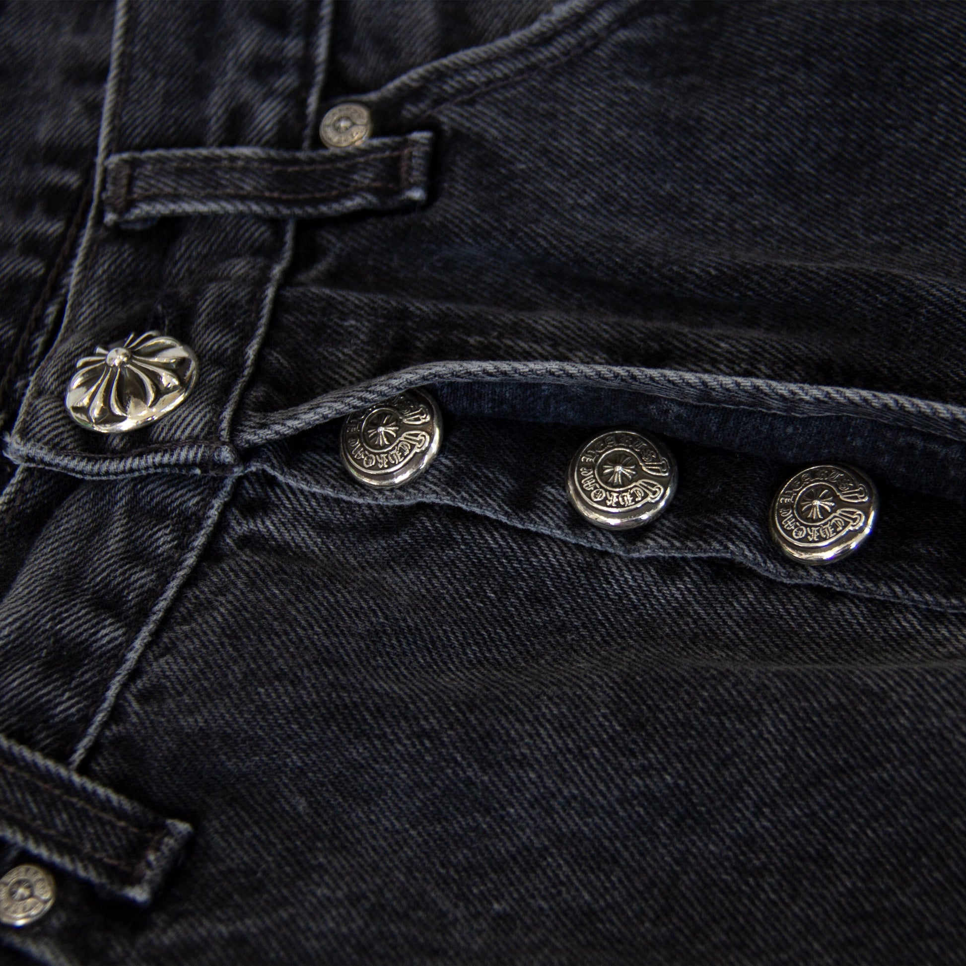 CHROME HEARTS LEOPARD PATCH DENIM