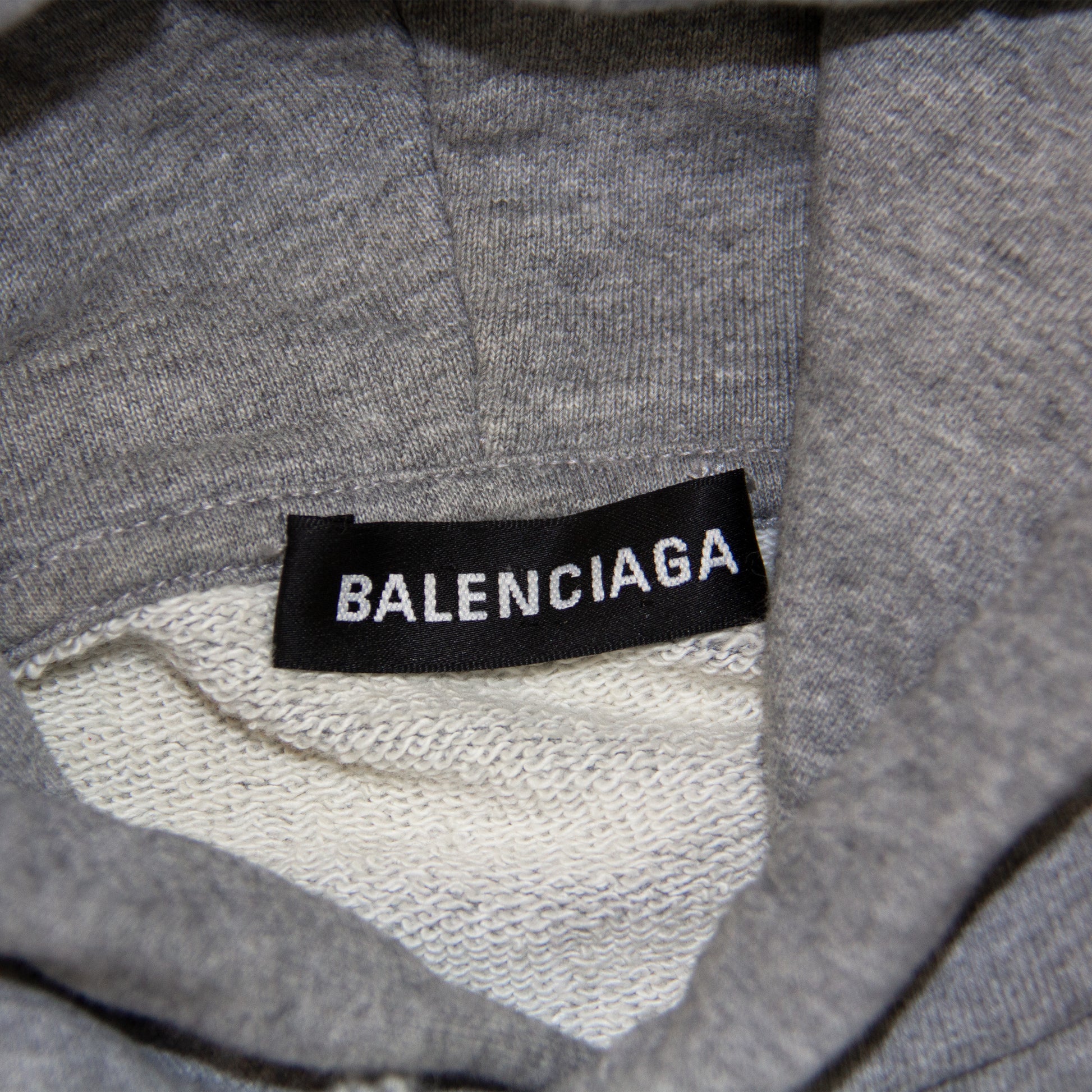 LOWERCASE CHEST LOGO HOODIE