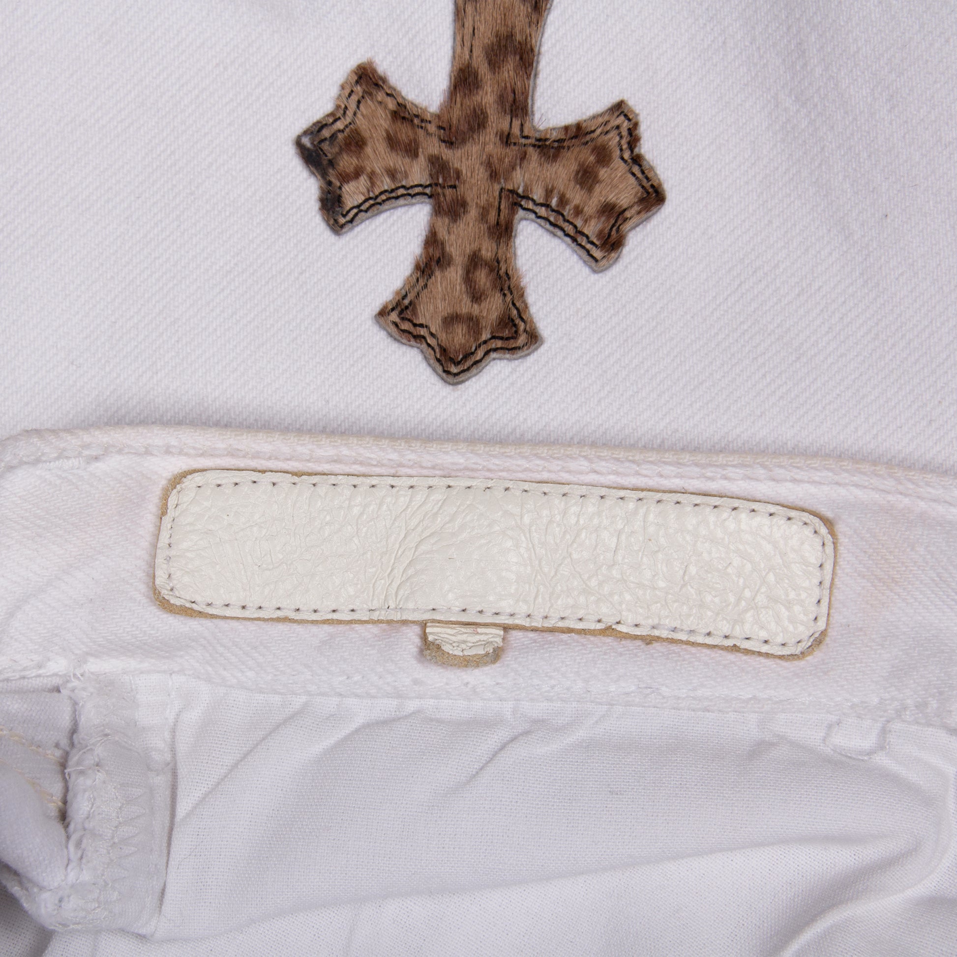 CLASSIC LEOPARD CROSS PATCH DENIM