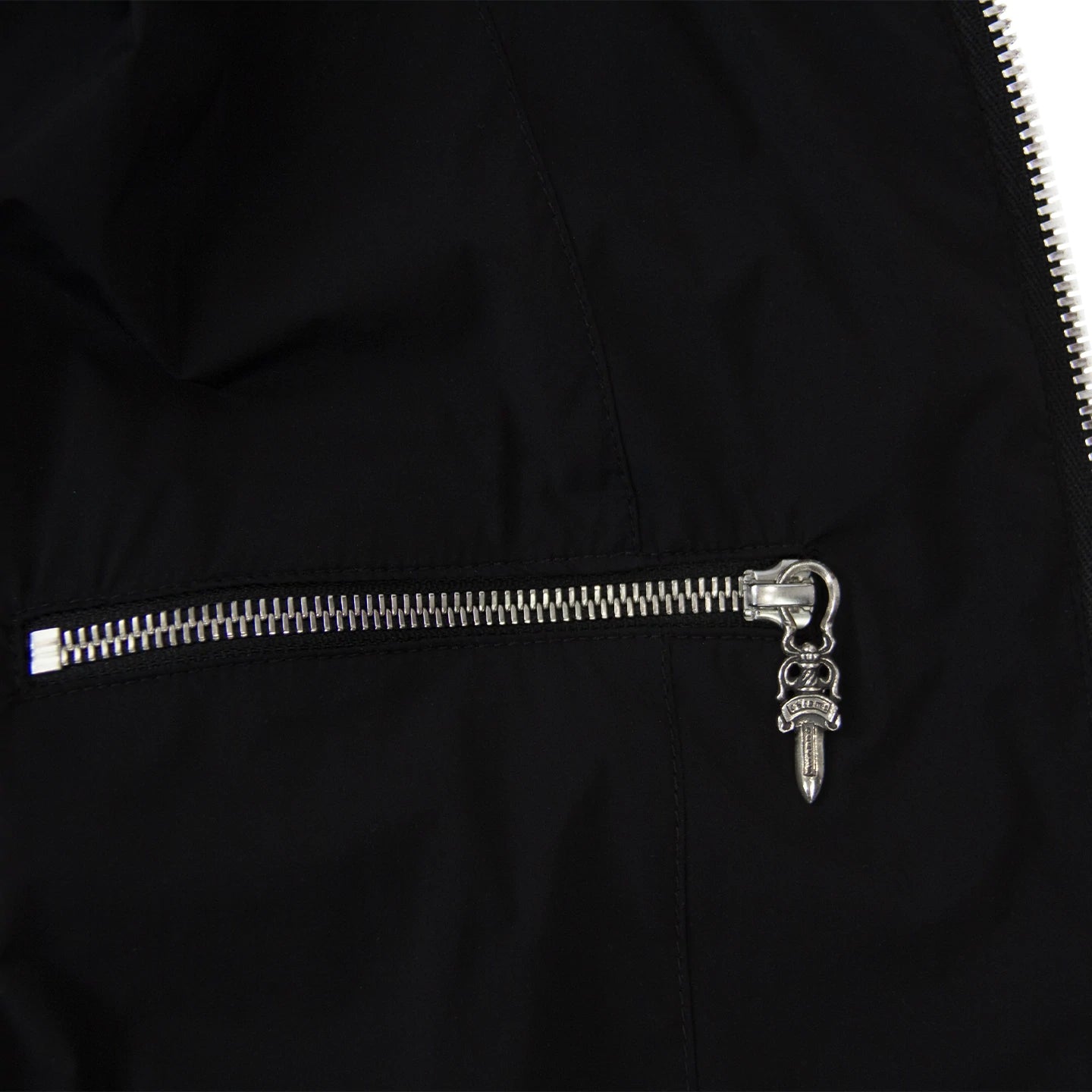 CROSS PATCH QUILTED NYLON JACKET
