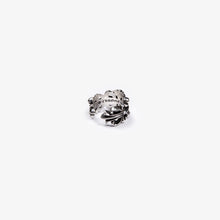 Load image into Gallery viewer, CLASSIC DOUBLE FLORAL RING | 9.5