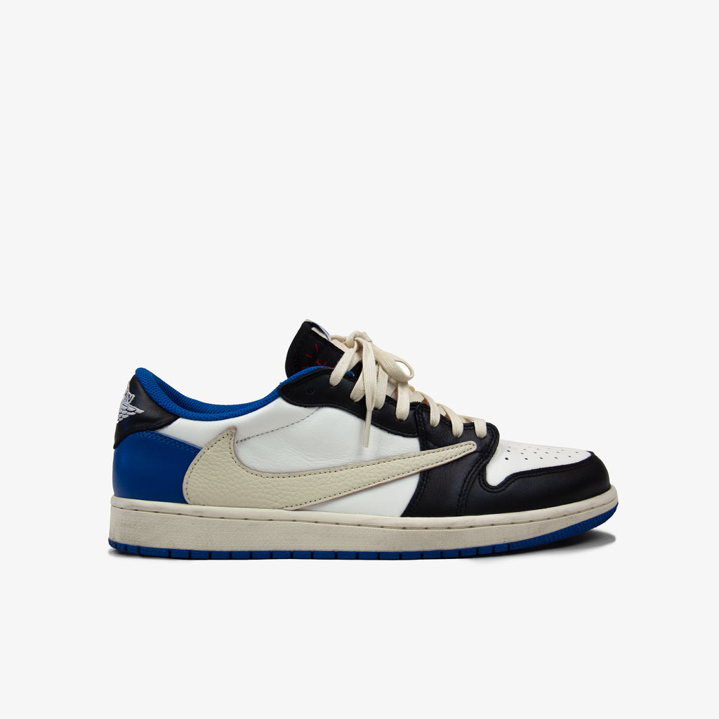 x TRAVIS SCOTT FRAGMENT 1 LOW