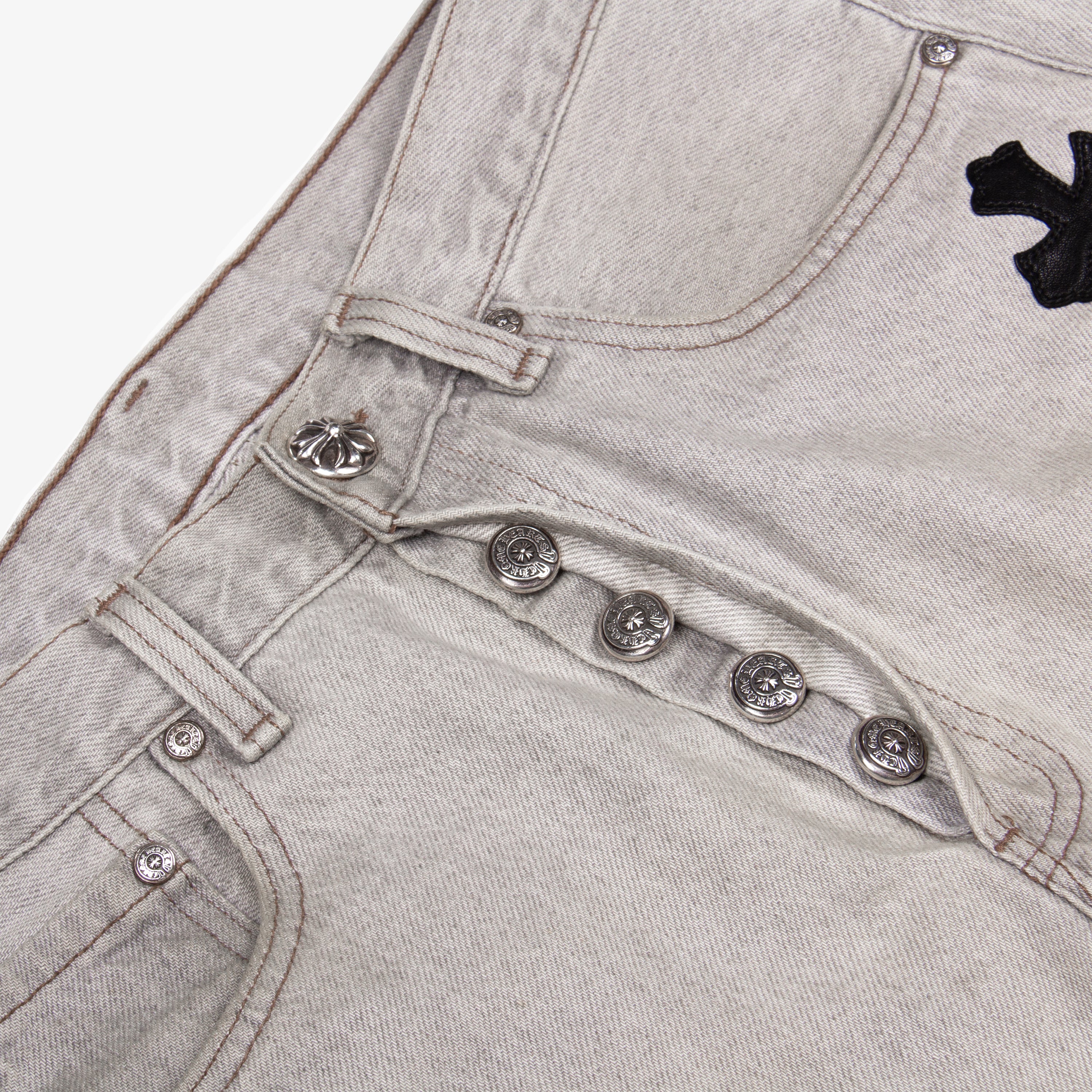 GREY CLASSIC CROSS PATCH DENIM