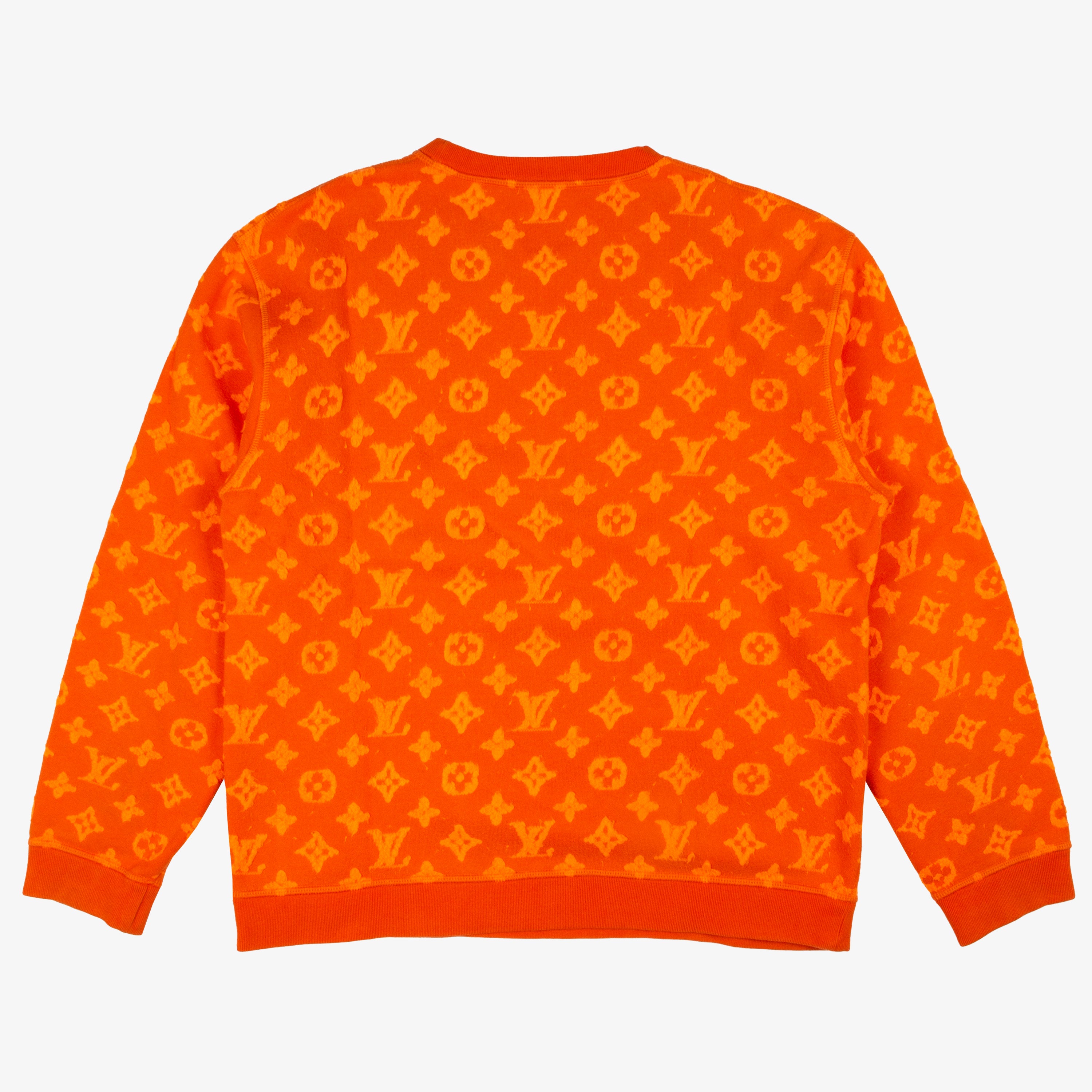 The sweatshirt Louis Vuitton Full Monogram orange worn by Samuel