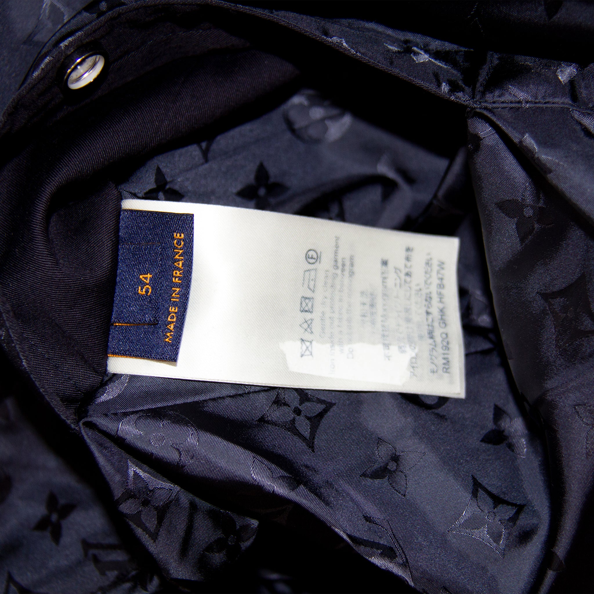 Louis Vuitton Reversible Monogram Down Blouson BLACK. Size 54