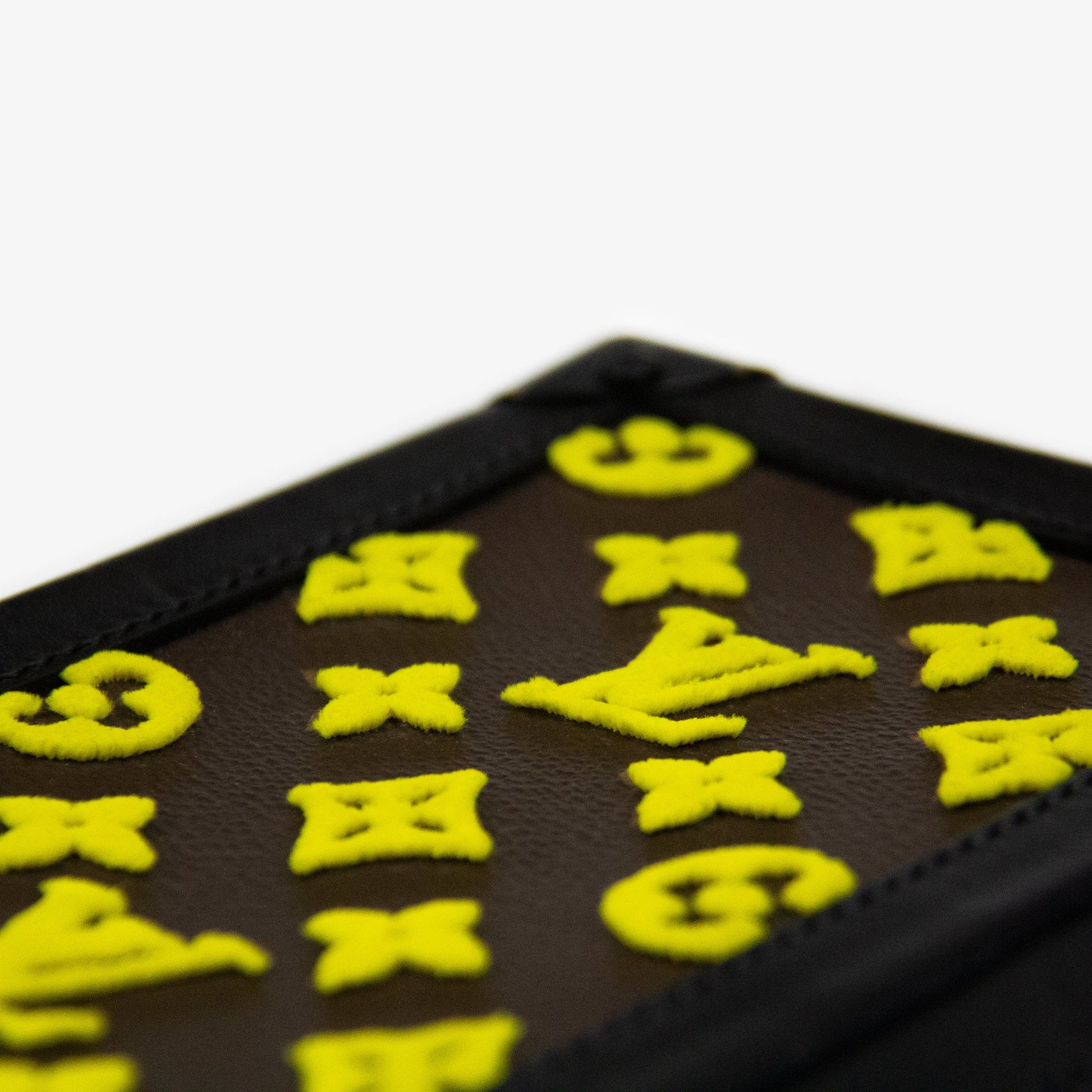 3D LOGO VERTICAL SOFT TRUNK