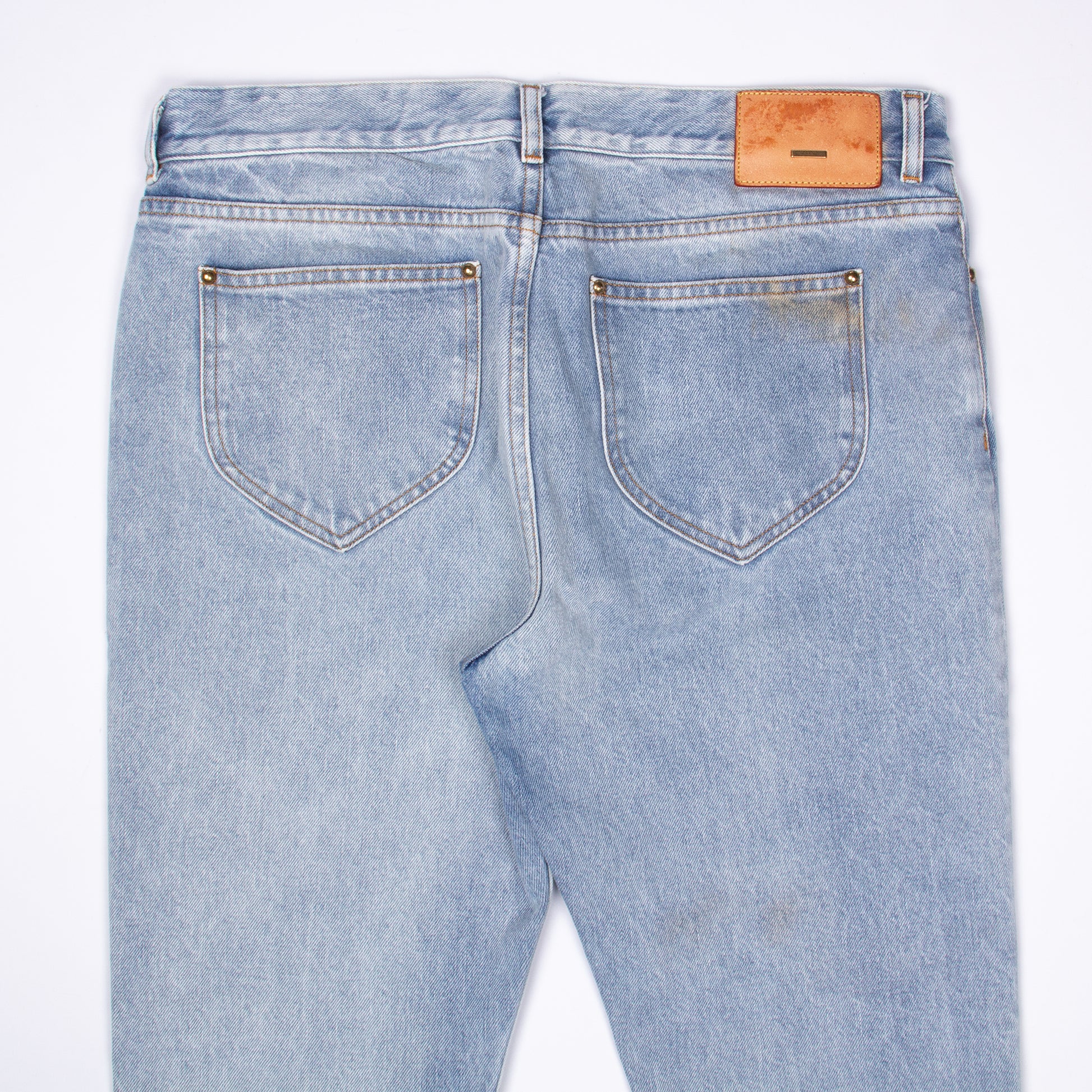 STAPLES EDITION LIGHT WASH DENIM