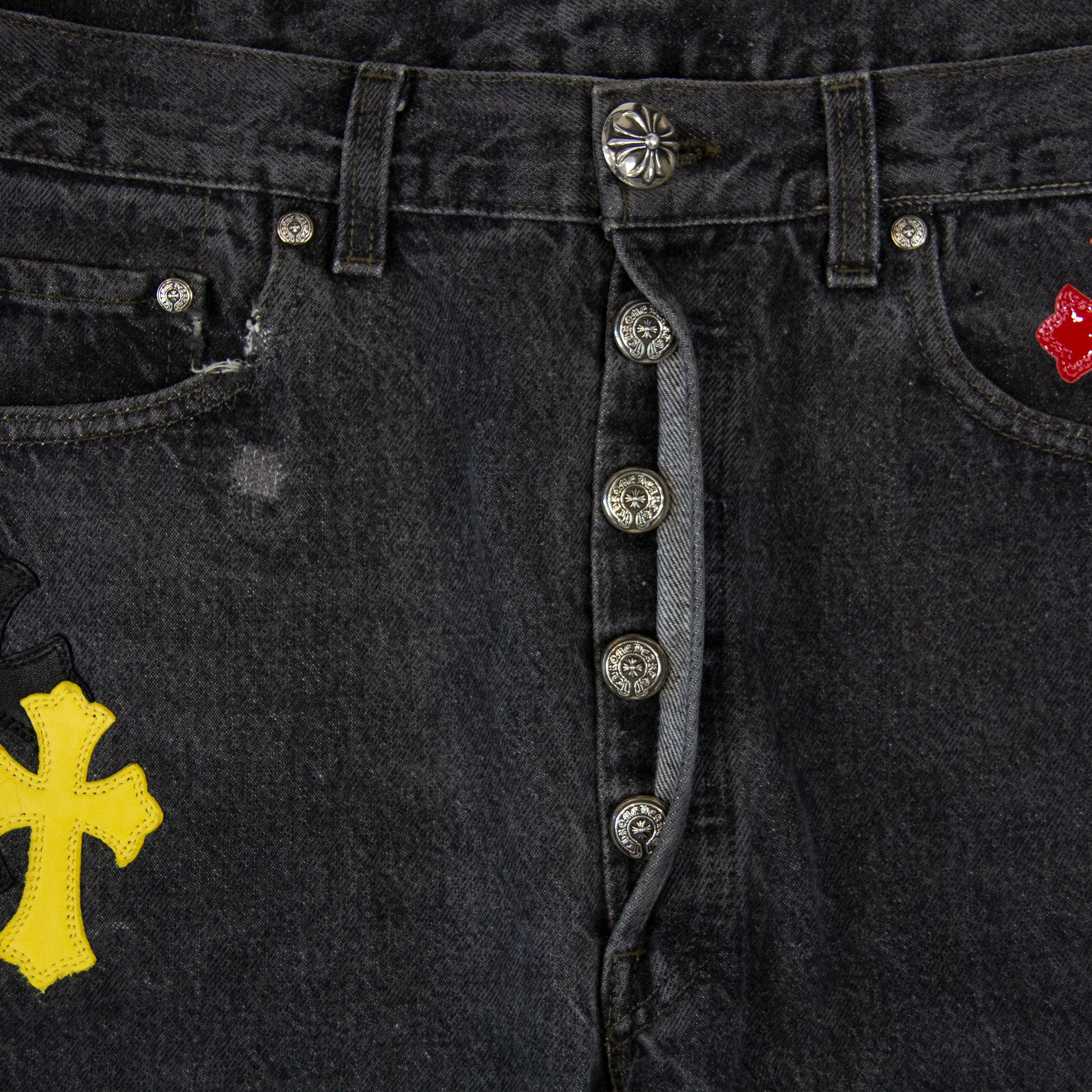 MULTI COLOR CROSS PATCH DENIM