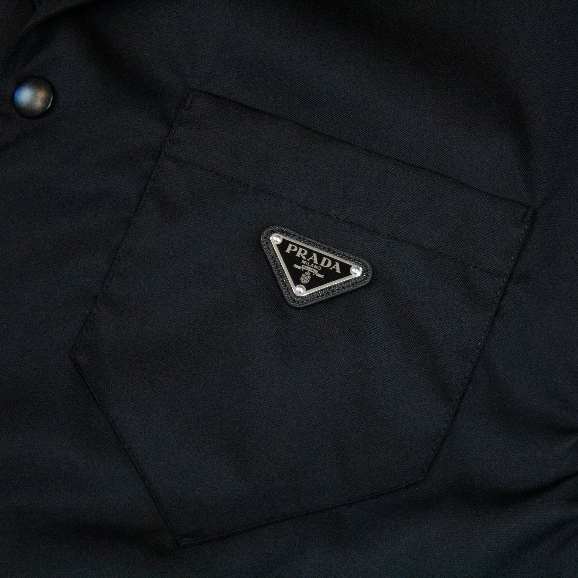 RE NYLON SHORT SLEEVE SHIRT