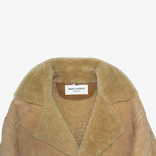 Load image into Gallery viewer, AW14 SHEARLING TAN COAT | 44