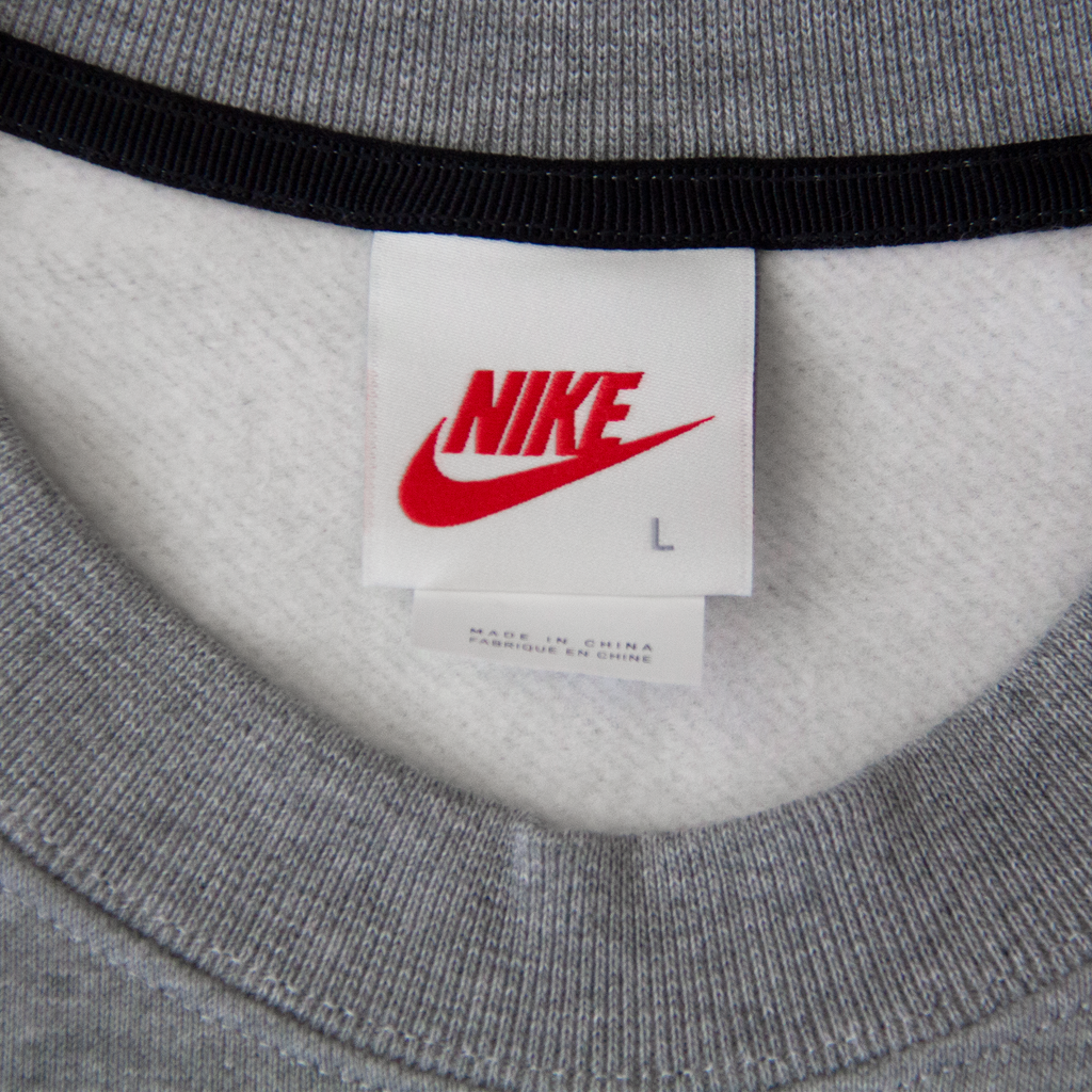 INTERNATIONAL CREWNECK