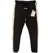 Load image into Gallery viewer, FEAR OF GOD ESSENTIALS SIDE PANEL SWEATPANT