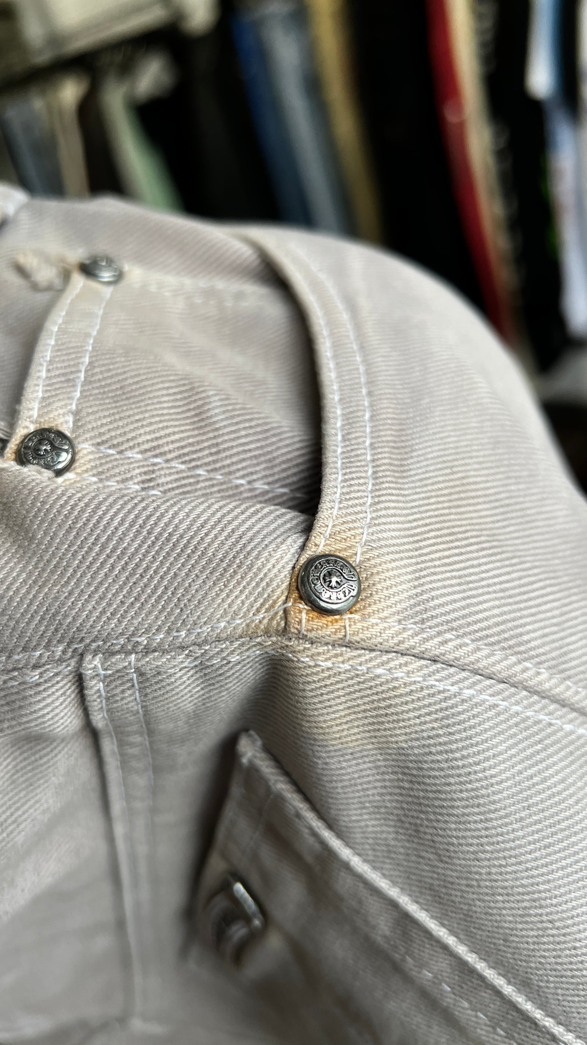 DYED FLEUR KNEE DENIM